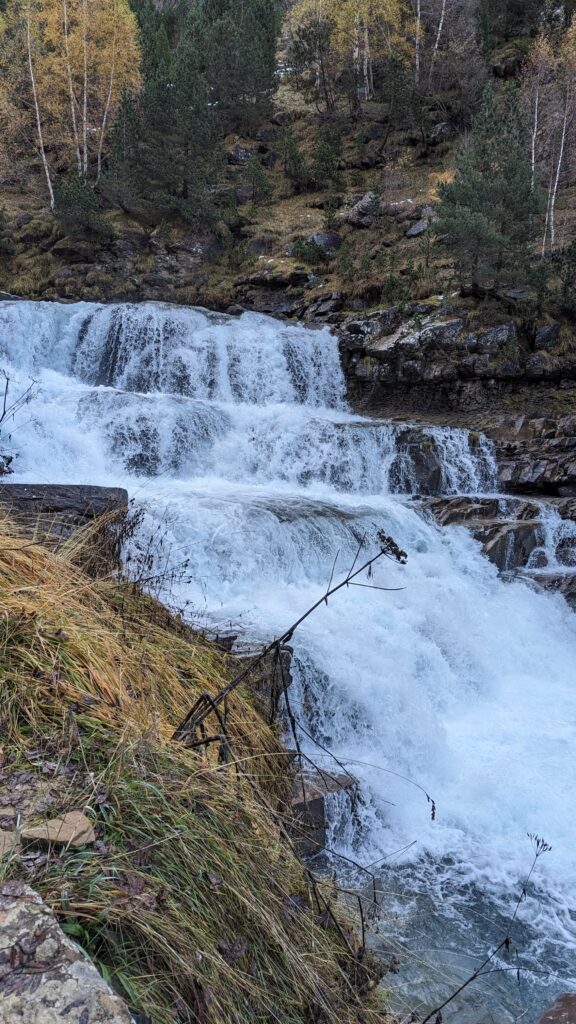 cascada de la cola de caballo ordesa