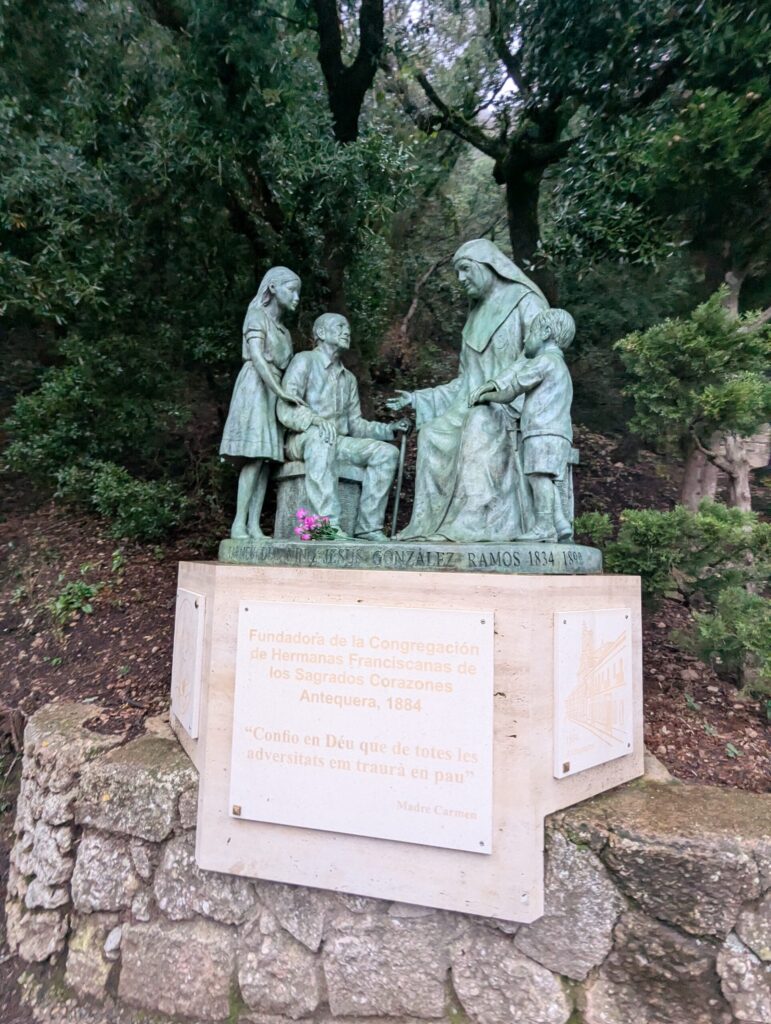 monumento cami de sant miquel montserrat